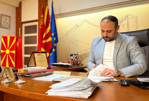 Gjorgjievski emëron gjashtë udhëheqës të rinj në NP të e Shkupit  VLEN kritikon nxitimin dhe mbetet pa drejtori