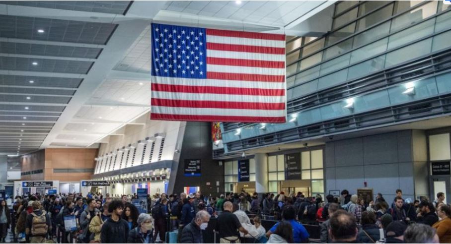 Skanim i syrit për tu futur në SHBA   Ashpërsohen kontrollet për të huajt që hyjnë në tokën amerikane