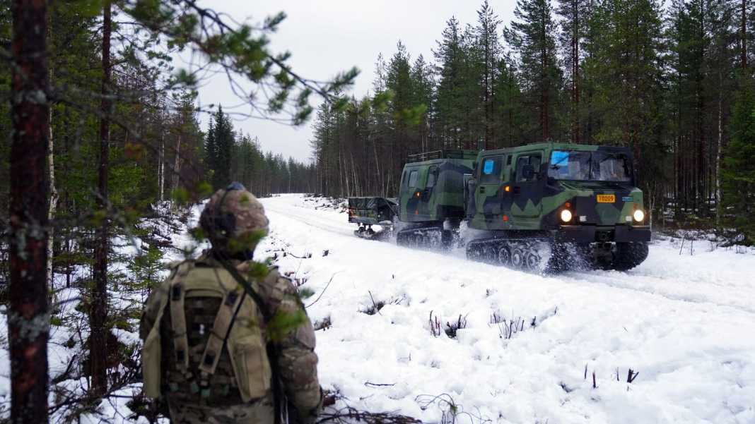 Shefi i ushtrisë britanike  I gjithë vendi duhet të përgatitet për kërcënimin rus