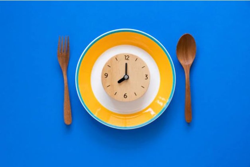 A ka një orar fiks për të ndarë vaktet nga njëri tjetri 