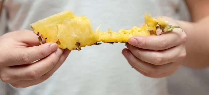 keto-jane-arsyet-pse-duhet-ta-perfshini-ananasin-ne-dieten-tuaj