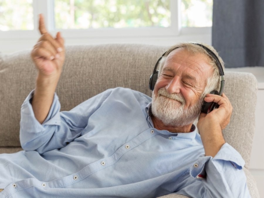 si-ndikon-muzika-e-preferuar-ne-trurin-tone-efekti-i-nostalgjise