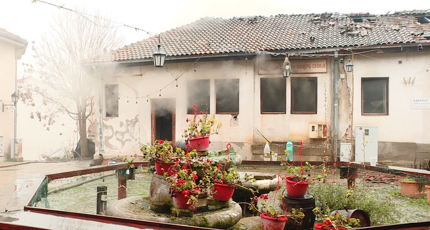 Uzurpimi i Çarshisë rrezikon bizneset  qasja e vështirë po pengon ndërhyrjen e zjarrfikësve