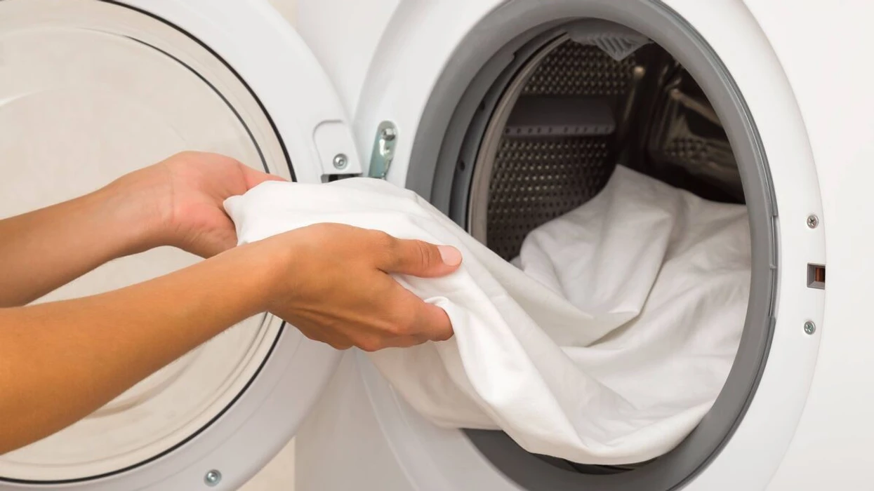 Thani çarçafët më shpejt në dimër duke përdorur këtë metodë