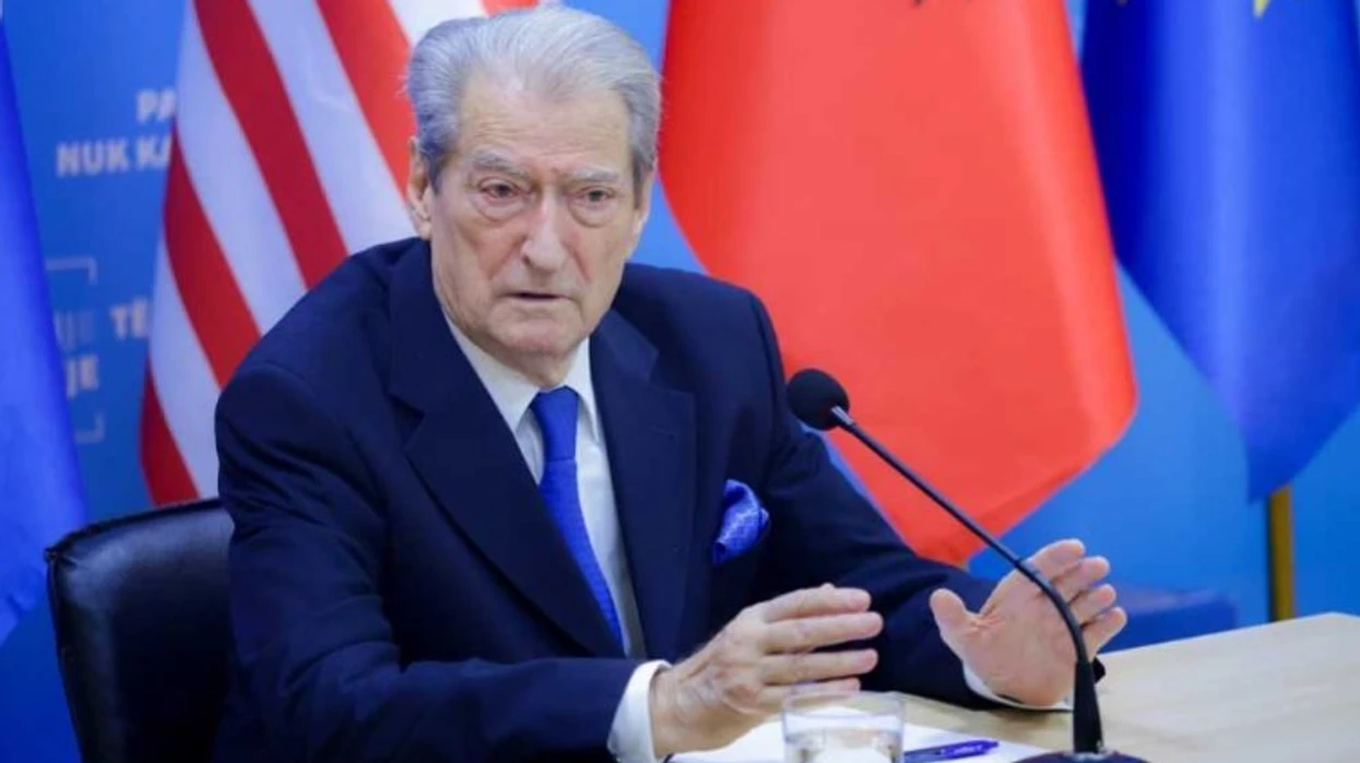 Berisha  Do të shkojmë deri në grevë urie  e vetmja formë për të rrëzuar diktaturën