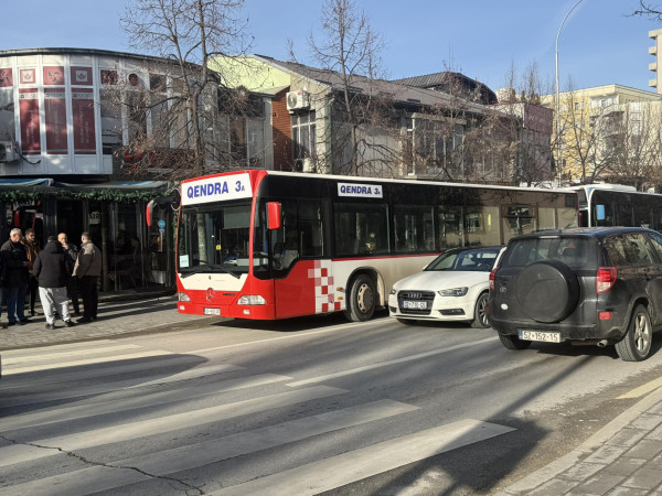 nente-dite-pa-autobuse-ne-prishtine-protesta-vazhdon
