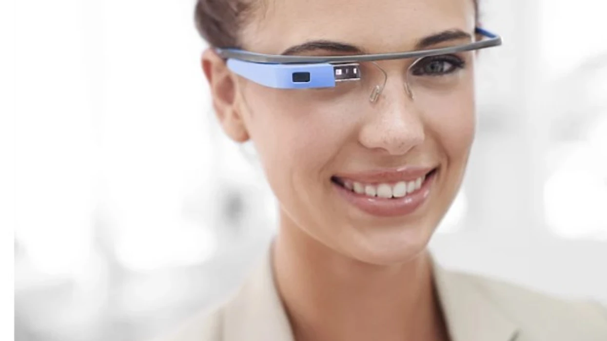 Google do të prezantojë syzet inteligjente në vitin 2026