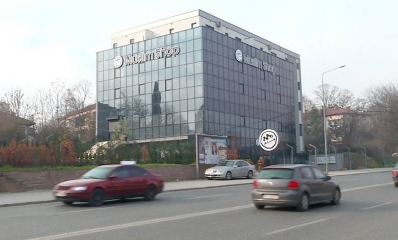 Alsat konfirmon  Objekti ku funksionon biznesi  Muslim Shop  në rrugën e Plastikave  ndërtim pa leje 