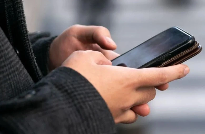 Punonjësi i agjencisë bërthamore japoneze e humb në Kinë telefonin me të dhëna konfidenciale