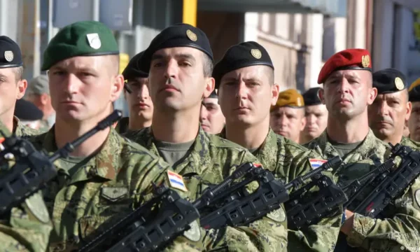 Kroacia rikthen shërbimin ushtarak pas 17 vjetësh