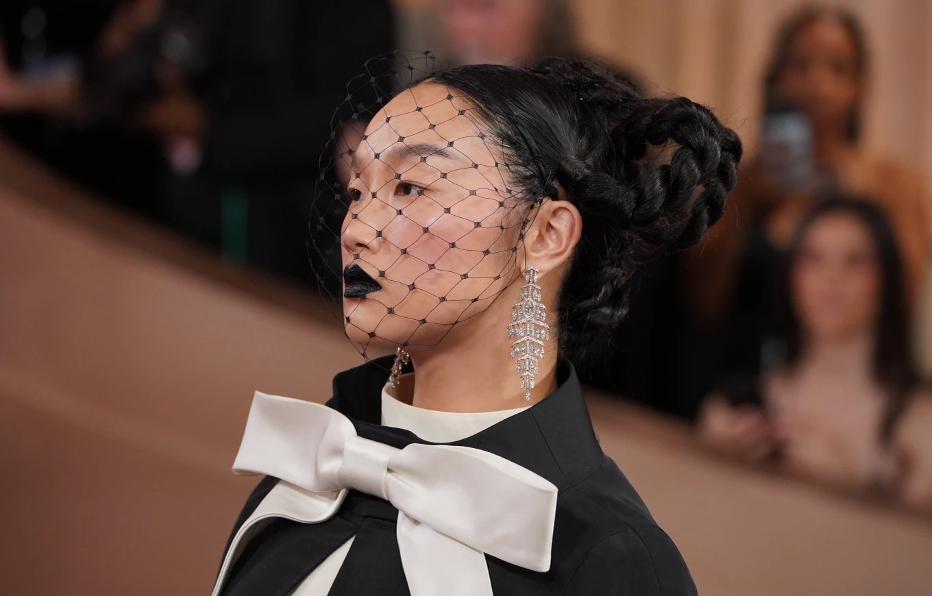 Tepihun e kuq të  Golden Globes  2026 e dominuan e bardha dhe e zeza