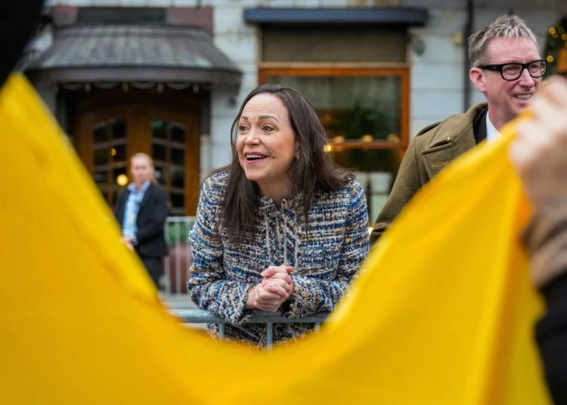 Trumpi lë në hije opozitën e Venezuelës dhe mban në pushtet partinë e Maduros