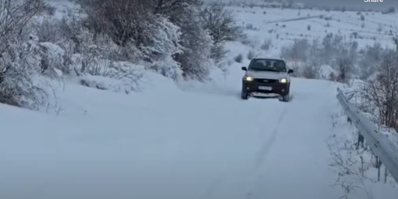Në Shqipëri vazhdon situata kritike pas përmbytjeve të fundit  në Qarkun e Durrësit Qindra persona janë evakuuar