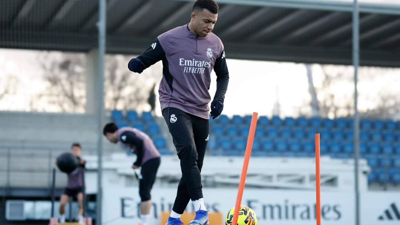 demtimi-i-kylian-mbappe-data-e-mundshme-e-rikthimit