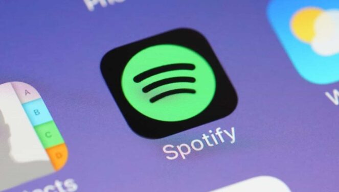 Spotify tani ju lejon të ndani atë që po dëgjoni me miqtë tuaj në kohë reale 