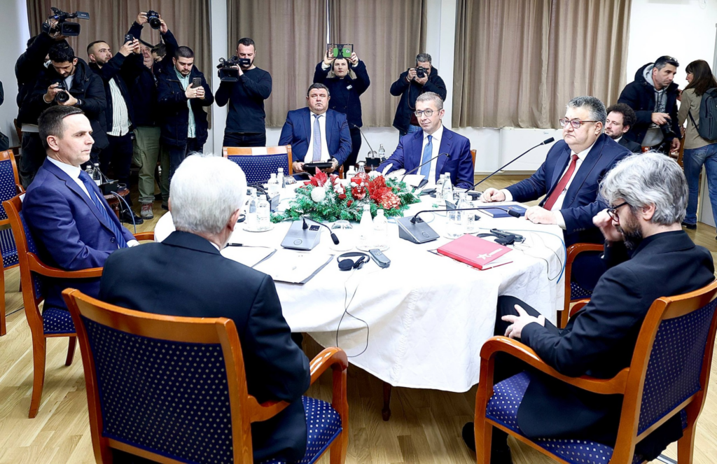 Rihapet debati për modelin zgjedhor   Konsensus i ri politik  por pa garanci për ndryshim