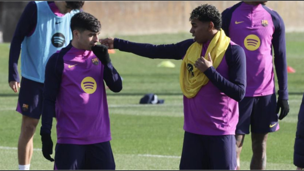 Barcelona përgatitet për derbin  Yamal i pranishëm në stërvitjen e fundit të skuadrës