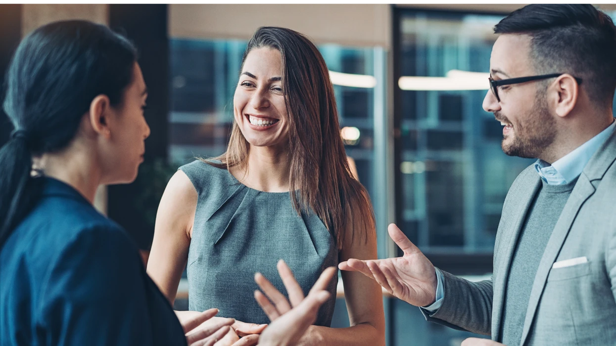 Cila kombësi ka sjelljen më të mirë në botë  Eksperti i bontonit jep përgjigjen