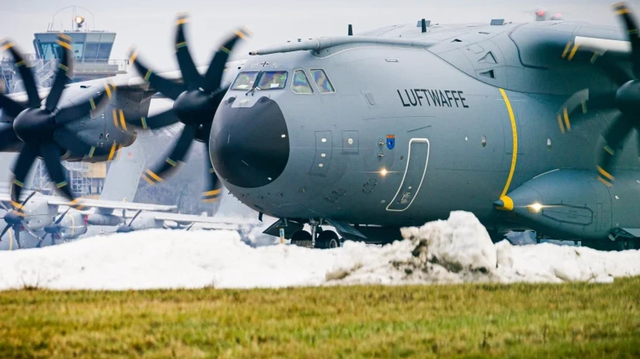 Trupat evropiane mbërrijnë në Grenlandë  Arktiku në qendër të vëmendjes