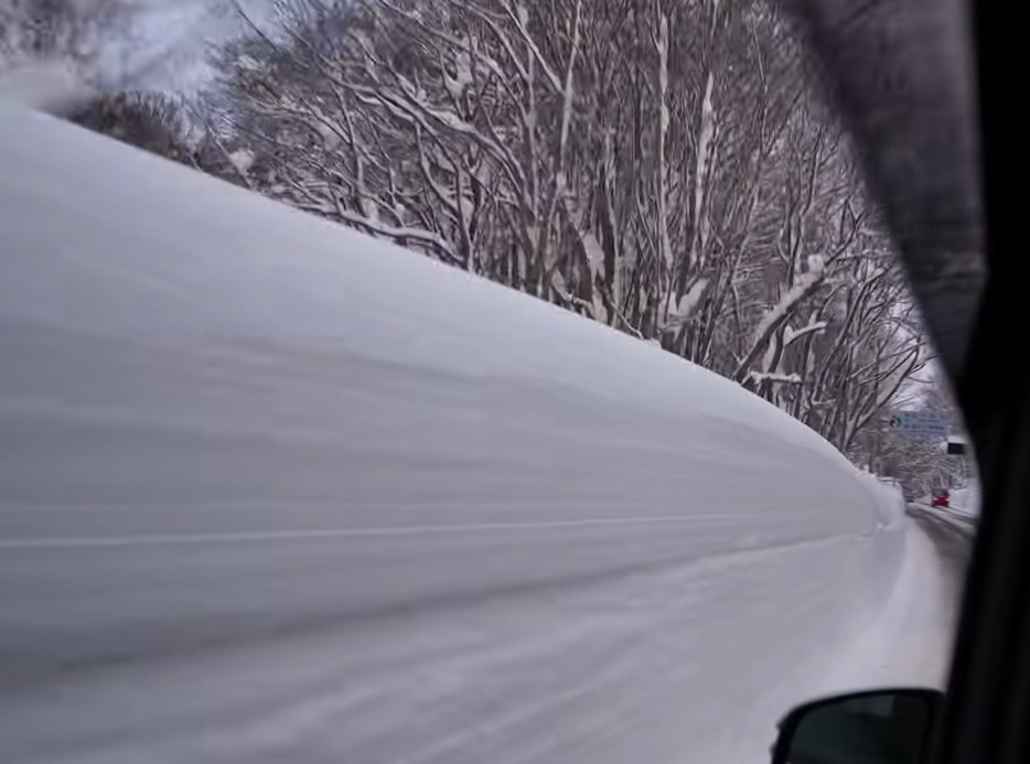 Japonia   vendi me më shumë borë në botë  Bora grumbullohet më lart se shtëpitë