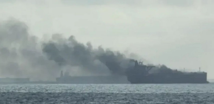 Turqi  Droni ukrainas godet në hije cisternën e flotës ruse