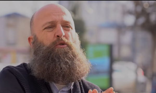  I vetëdijshëm që s posedonte kualifikime të posaçme   Gjykata ia cakton 1 muaj paraburgim Arianit Sllamnikut