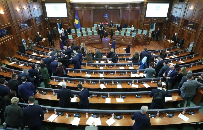 Kosovë  Pushteti miraton buxhetin  emergjent  pa përkrahjen e opozitës