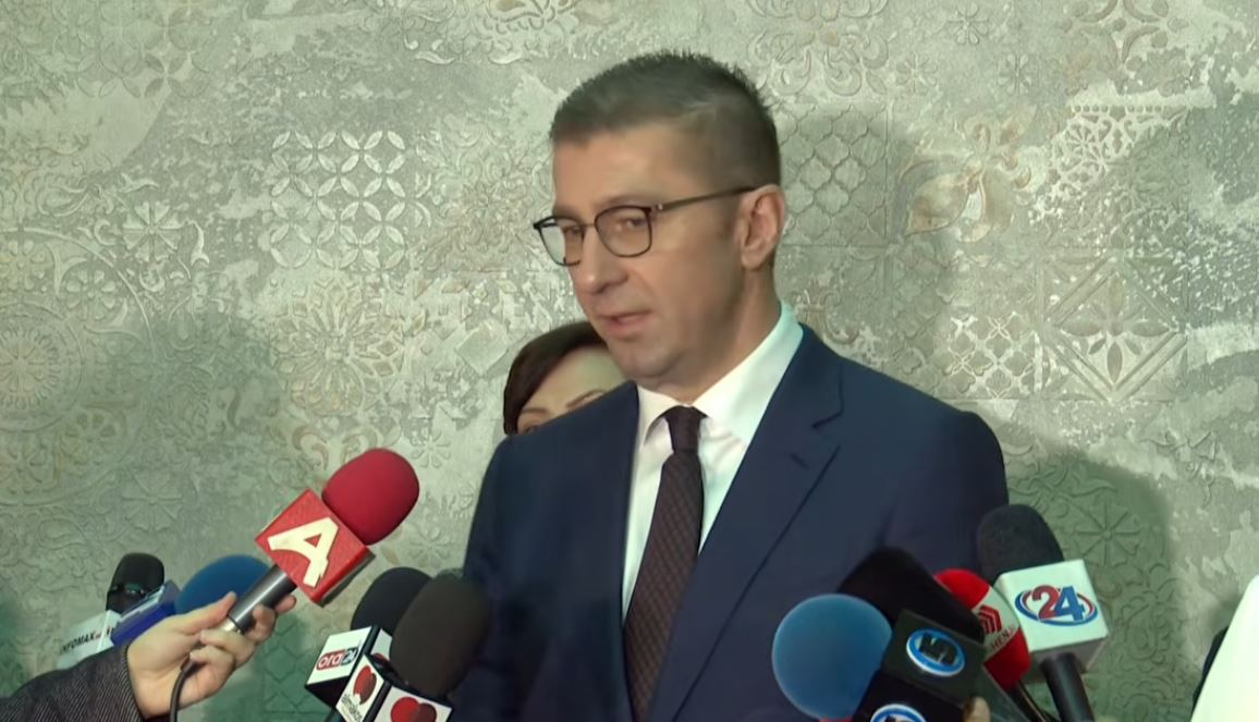 Pagat  Mickoski  Qeveria mund të ndihmojnë në gjetjen e një kompromisi