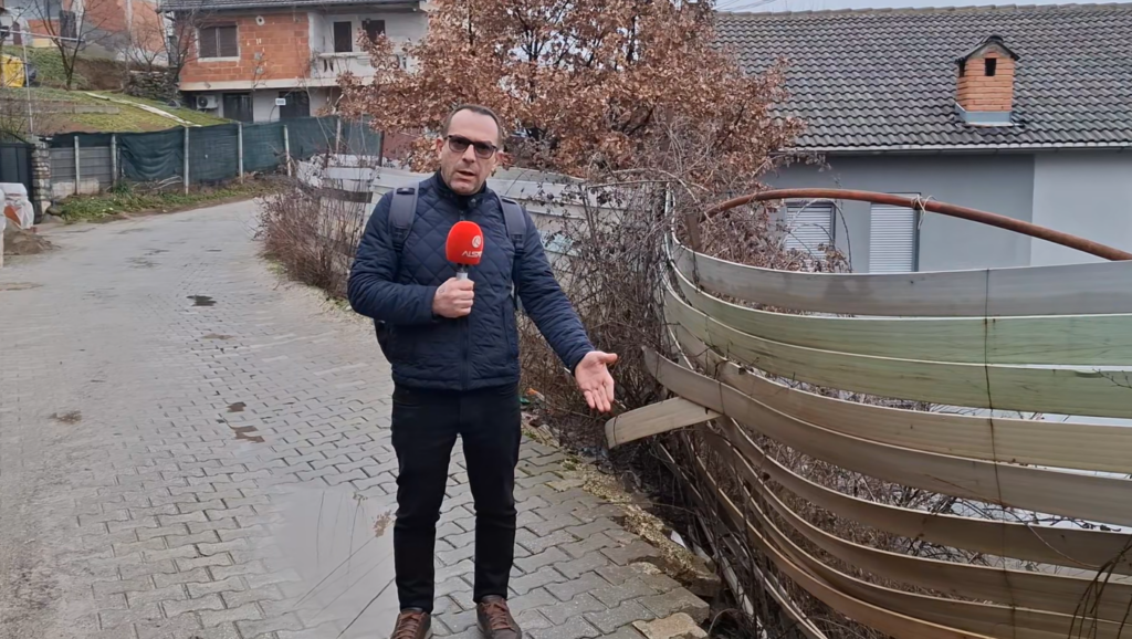 Rruga  146  në Tetovë është në gjendje shumë të keqe  banorët kërkojnë rindërtimin e shpejtë