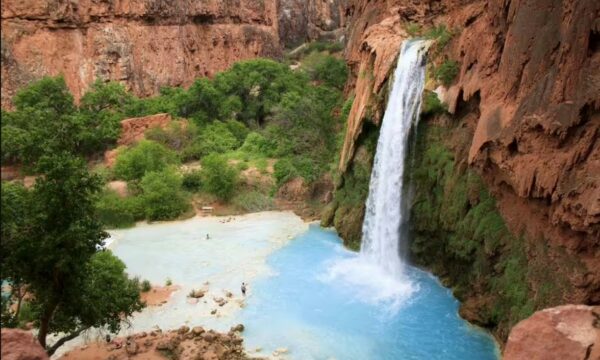 Gruaja që jeton në fund të Grand Canyon tregon një problem të madh