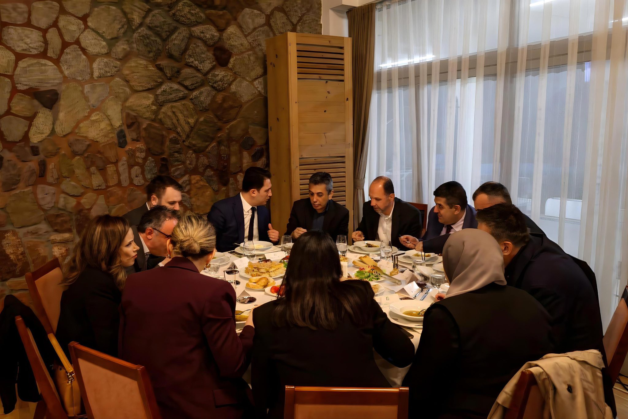 Iftari i shtruar nga Bekim Sali për funksionarët e VLEN