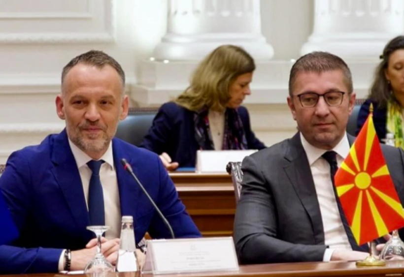 Arben Fetai - Hristijan Mickoski