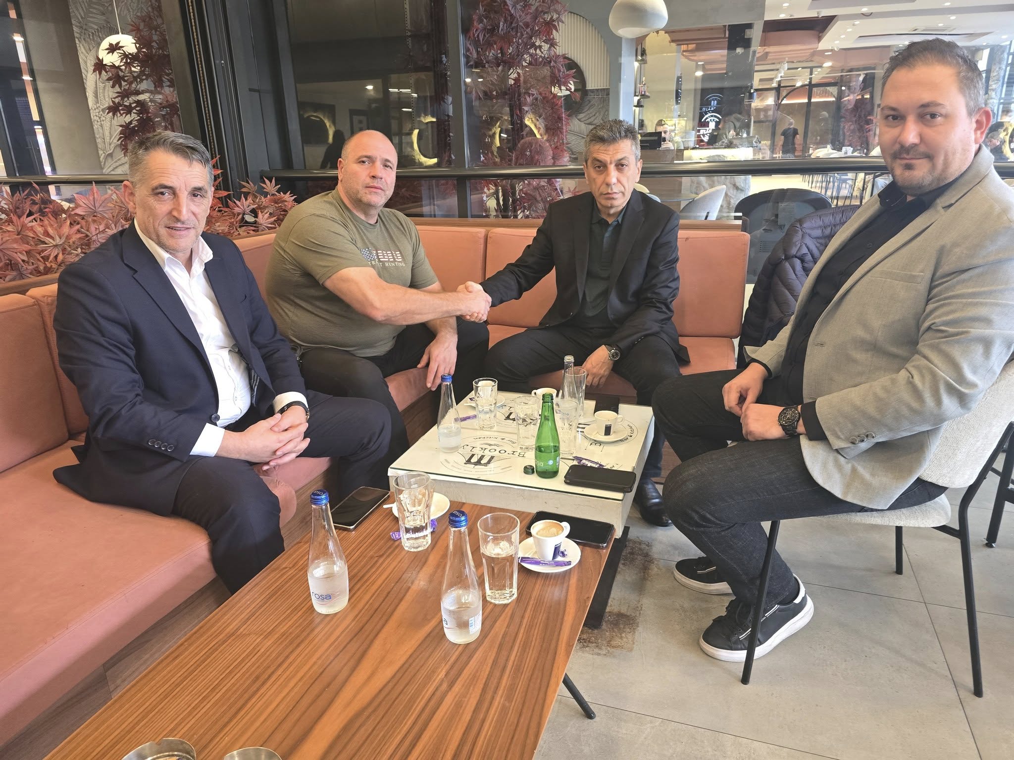 Foto nga vizita e Izet Mexhitit në Kumanovë te Maksim Dimitrievski