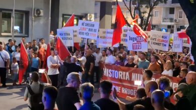Protesta për emrat e rrugëve në Tetovë