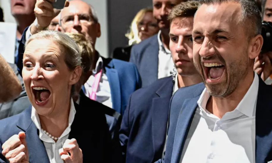 [Tobias Sschwarz/AFP]